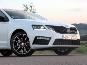 Škoda Octavia Combi RS 2.0 TSI (11)