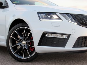 Škoda Octavia Combi RS 2.0 TSI (13)