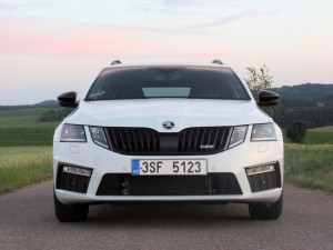 Škoda Octavia Combi RS 2.0 TSI (26)