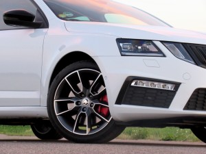 Škoda Octavia Combi RS 2.0 TSI (32)