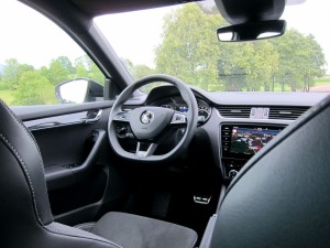 Škoda Octavia Combi RS 2.0 TSI (51)