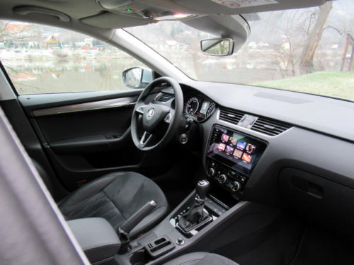 Škoda Octavia Liftback 2019 2,0 tdi 135 kw 4x4 (29)