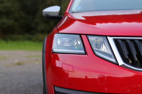 Škoda Octavia Scout 2019 (12)