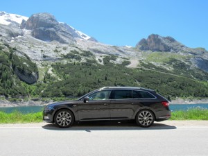 Škoda Superb Combi 2.0 tdi 4x4 (13)