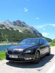 Škoda Superb Combi 2.0 tdi 4x4 (18)