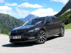 Škoda Superb Combi 2.0 tdi 4x4 (20)