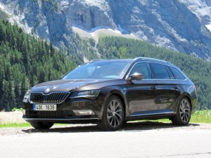 Škoda Superb Combi 2.0 tdi 4x4 (6)