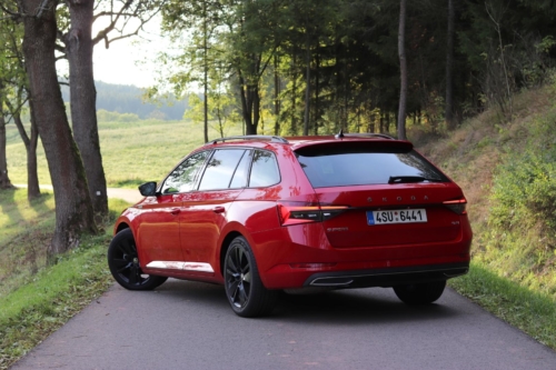 Škoda Superb Combi Sportline (12)