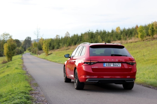 Škoda Superb Combi Sportline (14)