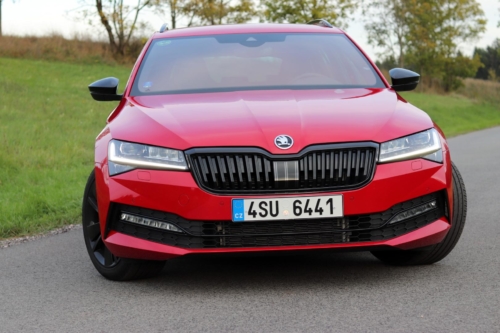 Škoda Superb Combi Sportline (42)