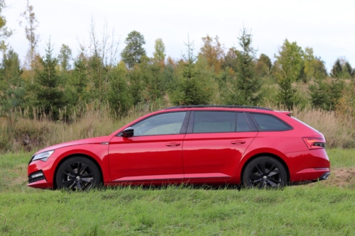 Škoda Superb Combi Sportline (46)