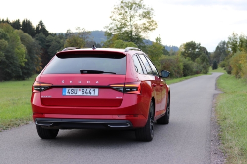 Škoda Superb Combi Sportline (50)