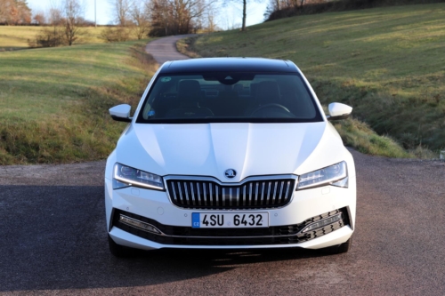 Škoda Superb LaurinKlement 2020 (11) (1)