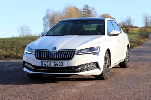 Škoda Superb LaurinKlement 2020 (12) (1)