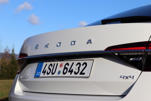 Škoda Superb LaurinKlement 2020 (28)