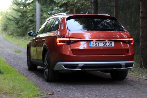 Nová Škoda Superb 2020 (4)