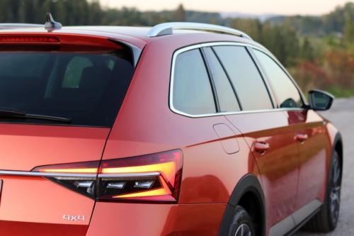 Nová Škoda Superb 2020 (52)