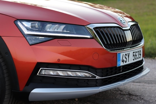 Nová Škoda Superb 2020 (57)