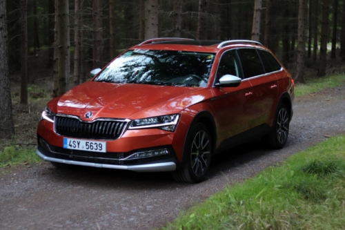 Nová Škoda Superb 2020 (6)