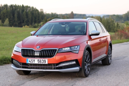 Nová Škoda Superb 2020 (60)