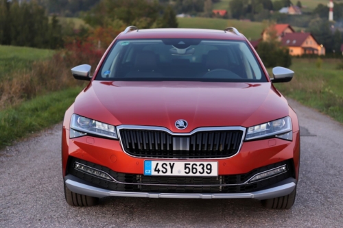 Nová Škoda Superb 2020 (65)