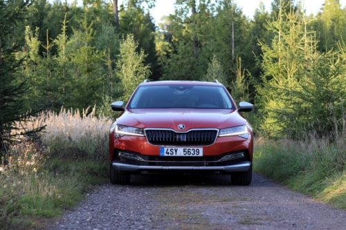 Nová Škoda Superb 2020 (7)